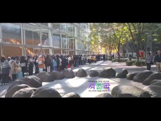 seo in guk / so in guk / - queue for merch. tokyo international forum 11/14/23.